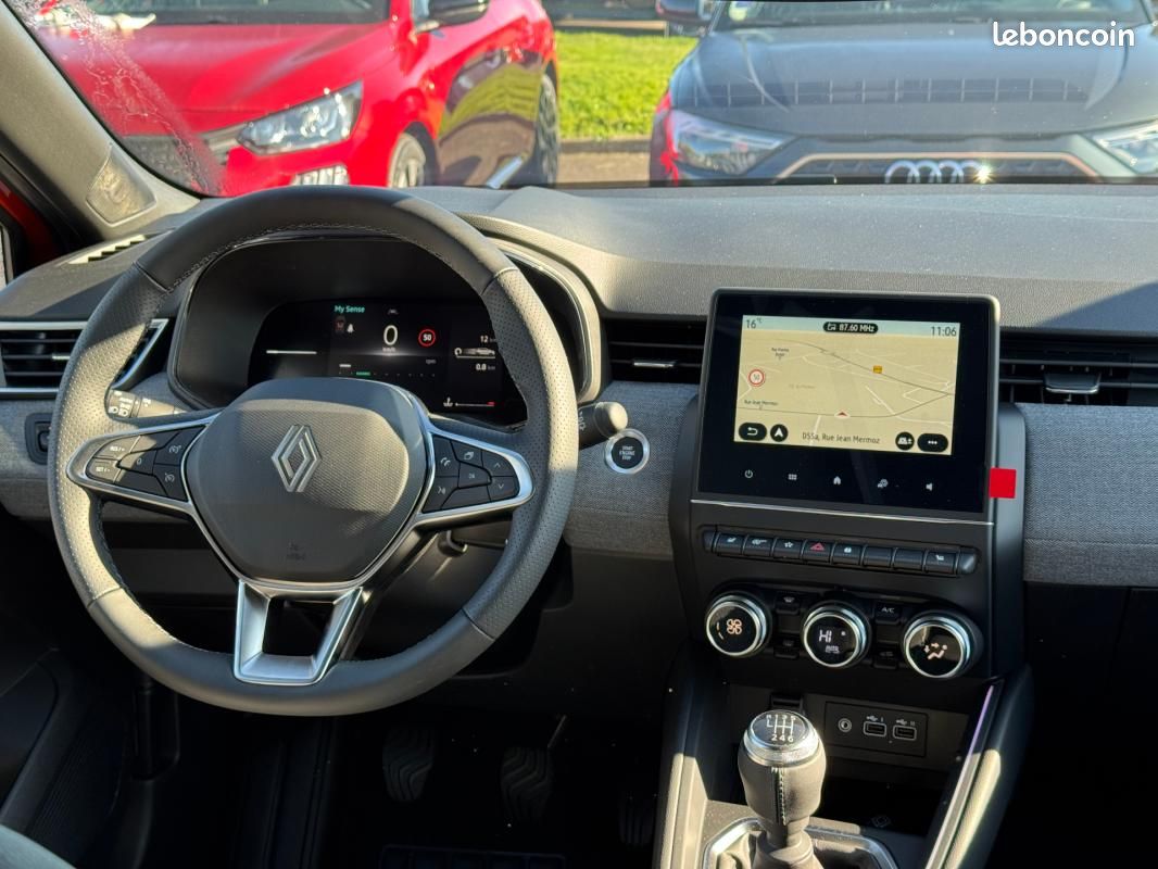 Renault Clio V TCe 90 ch GSR2 Techno (image 6)