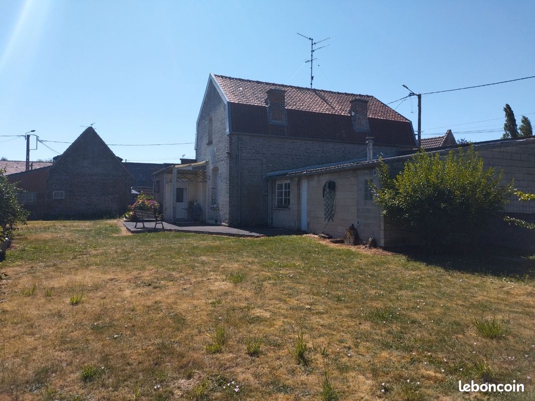 Maison 5 pièces 110 m² · à Monchecourt · 110 m² · 130 000 €