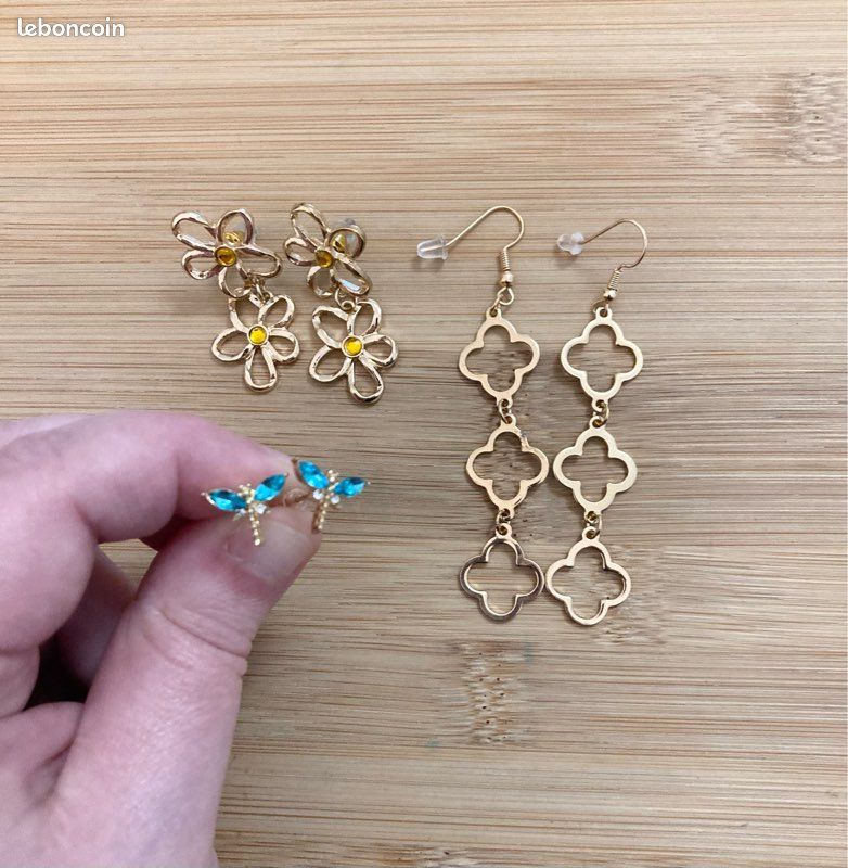 Lot de bijoux fantaisie comprenant : - Lot 6