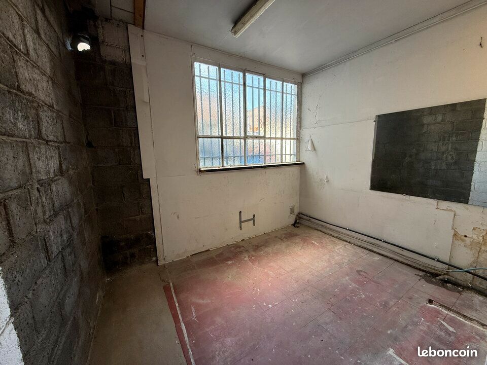 LOCAL D'ACTIVITE 217 m² LA COURNEUVE (image 5)