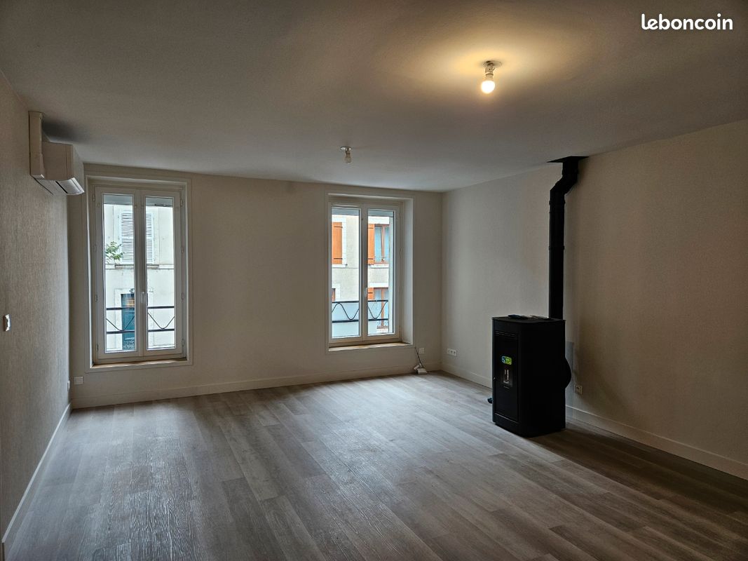 Maison 5 pièces 122 m² · à Orléans · 122 m² · 1 300 €