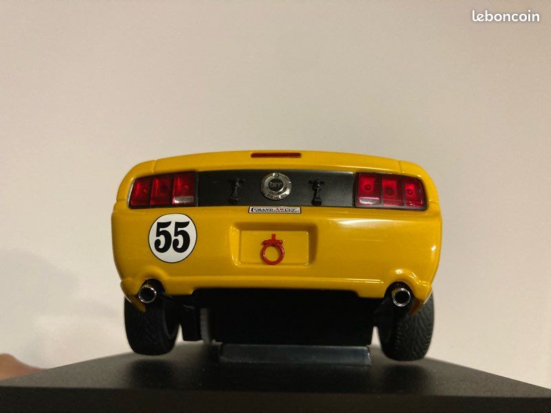 Ford mustang fr500c 2005 gt autoart 1/24 slot car racing (image 18)