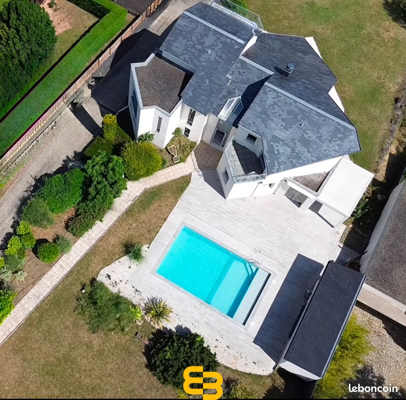Maison 7 pièces 245 m² · à Royat · 245 m² · 875 000 €