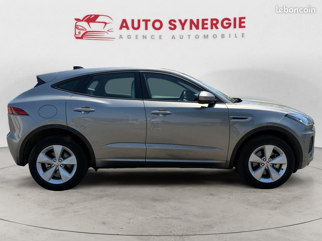 JAGUAR E-PACE D180 - AWD - BVA R-Dynamic PHASE 1 (image 6)