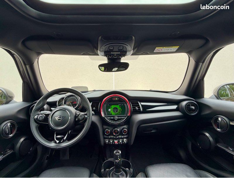 MINI COOPER F55 136 ch BVA7 PURE BURGUNDY | TOIT PANO | CARPLAY | HUD | GARANTIE 12 MOIS (image 8)