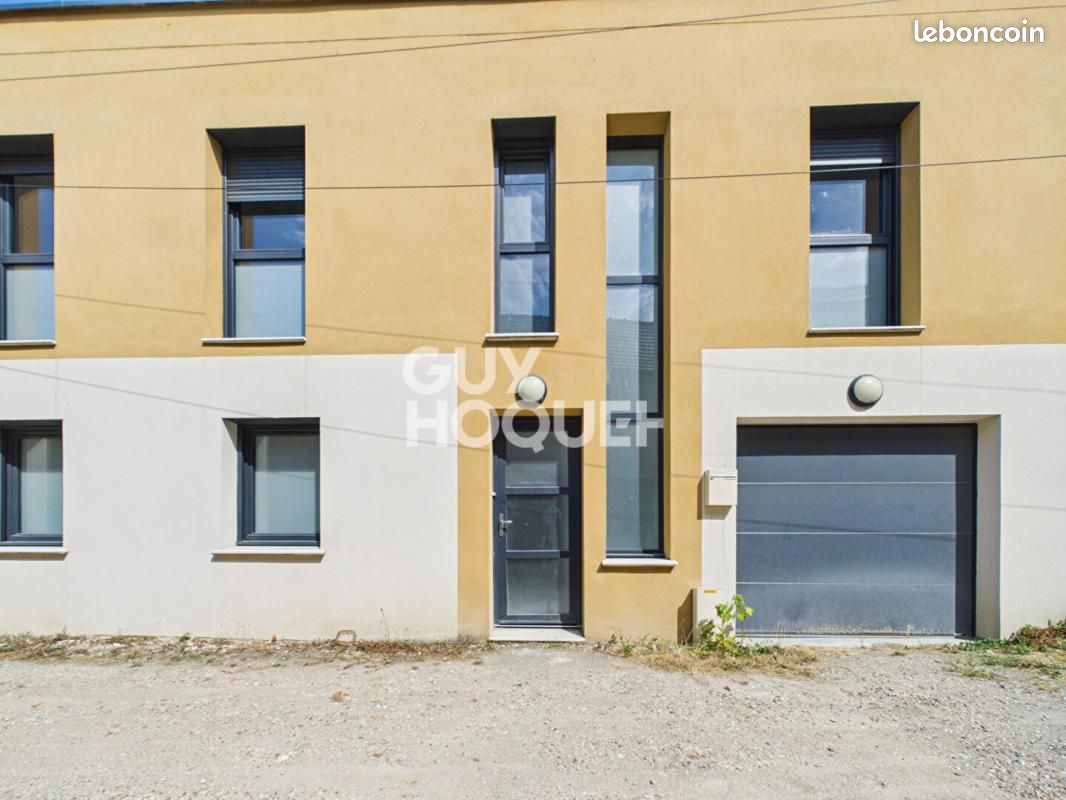 Maison 4 pièces 95 m² · à Oissel-sur-Seine · 95 m² · 1 200 €/mois