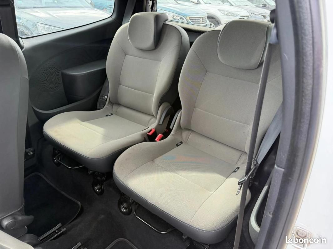 Renault Twingo 1.2 75 DYNAMIQUE BVA (image 8)