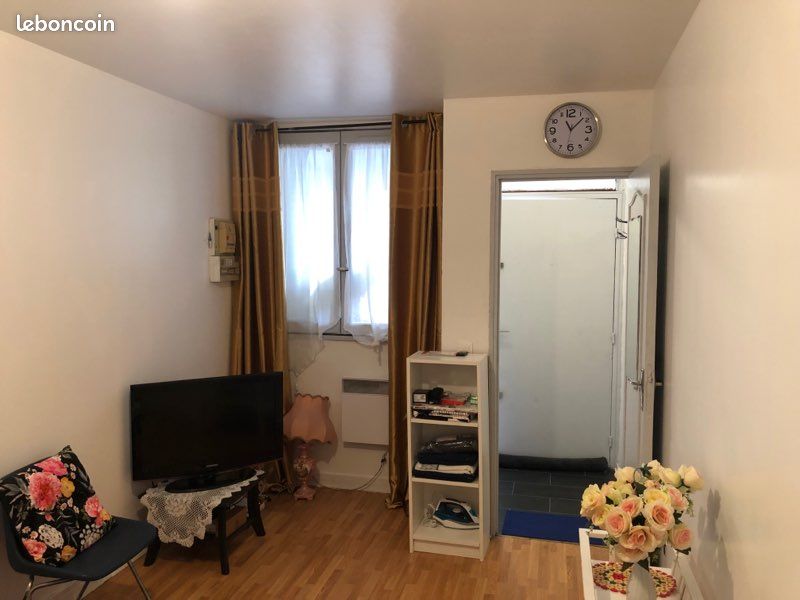 Location saisonnière studio à Noisy le grand (image 2)