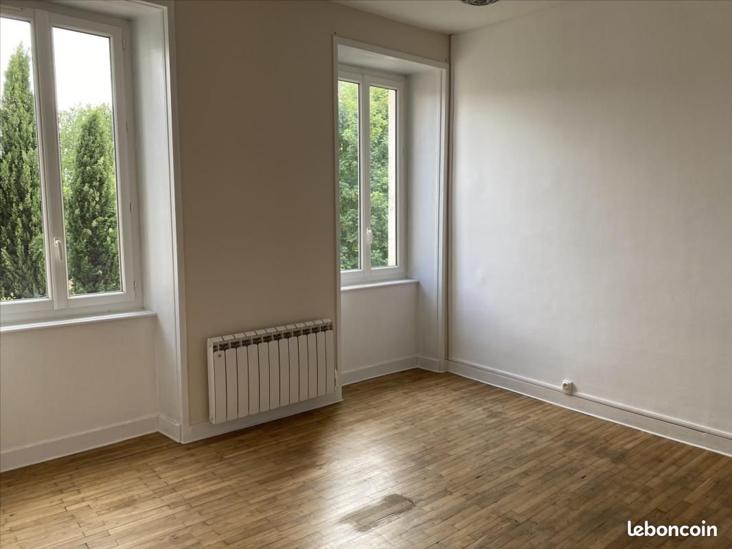 Maison 4 pièces 116 m² · à Coteaux-du-Blanzacais · 116 m² · 670 €/mois