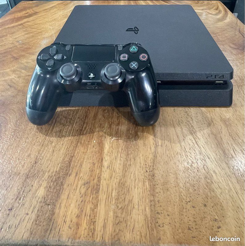 PlayStation 4 Slim 500 Go + manette + câbles - Consoles
