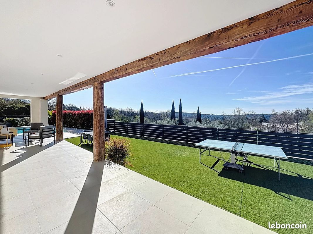 Maison 9 pièces 300 m² · à Tourrettes-sur-Loup · 300 m² · 1 740 000 €