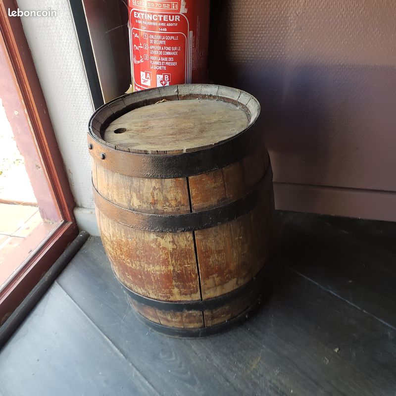 Tonnelet haut de 49 cm (image 1)