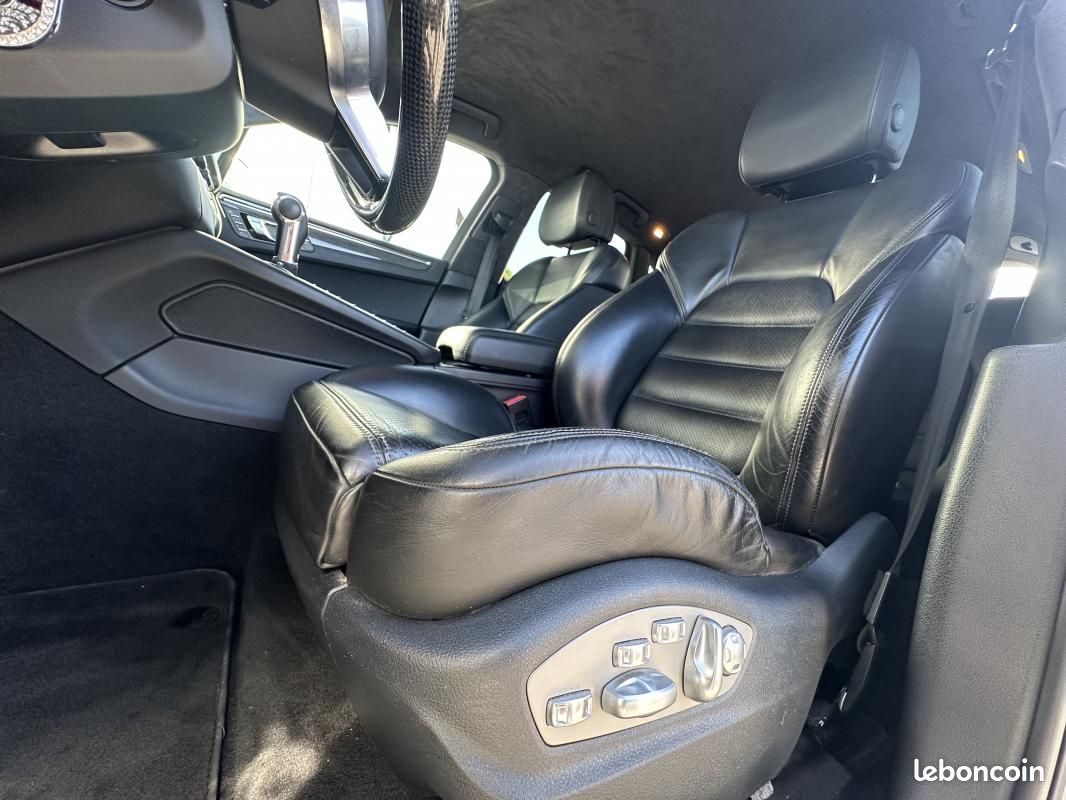 Porsche Macan TURBO 3.6 V6 400 CH PACK CARBONE ECHAP SPORT / BOITE DE TRANSFERT OK REVISION POUR ... (image 16)