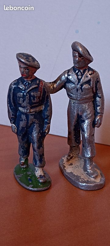 Lot De Soldats Quiralu – Figurines Militaires Vintage, état D'occasion