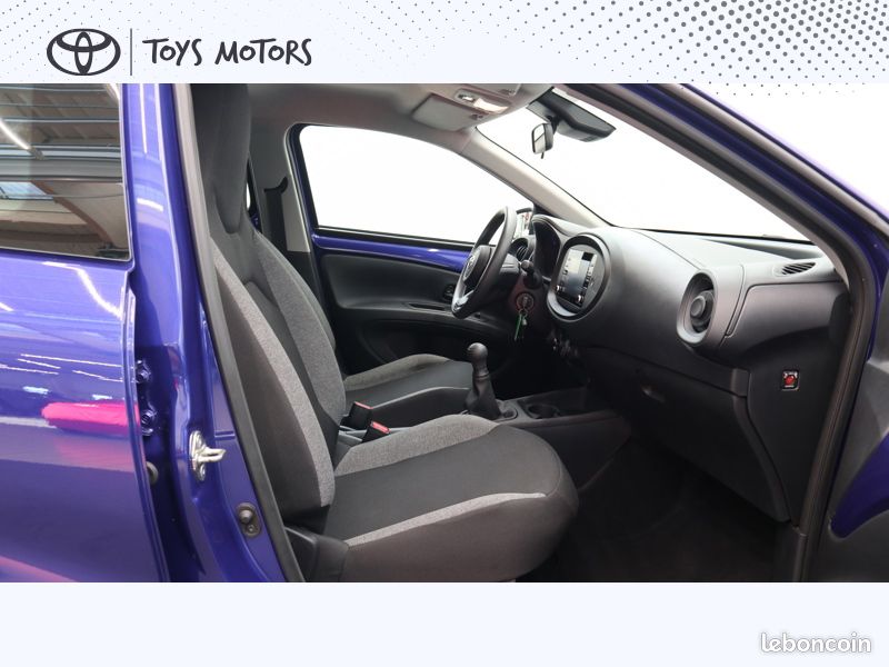 Toyota aygo x 1.0 VVT-i 72 Dynamic (image 20)