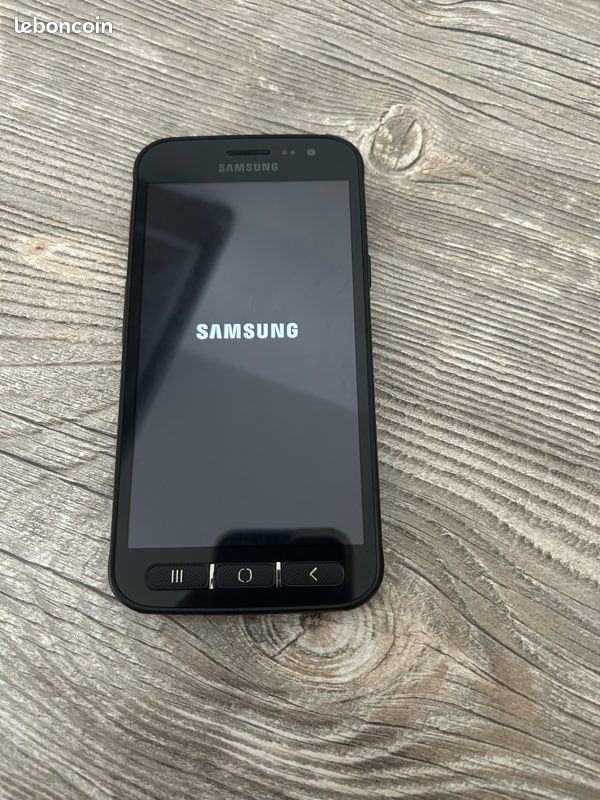 Samsung xcover 4s Téléphones Objets connectés