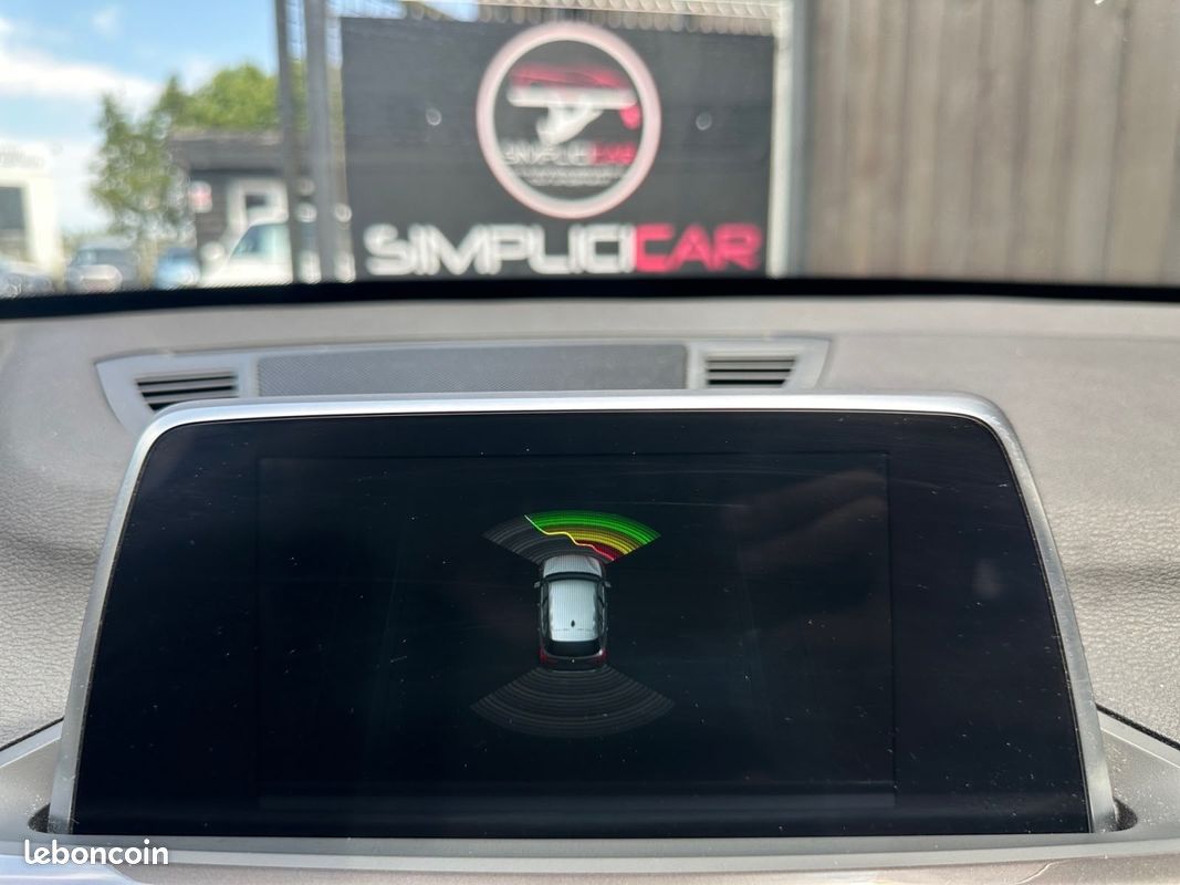 BMW X1 (F48) SDRIVE18D LOUNGE BVA8 150Ch Garantie 12 mois (image 11)