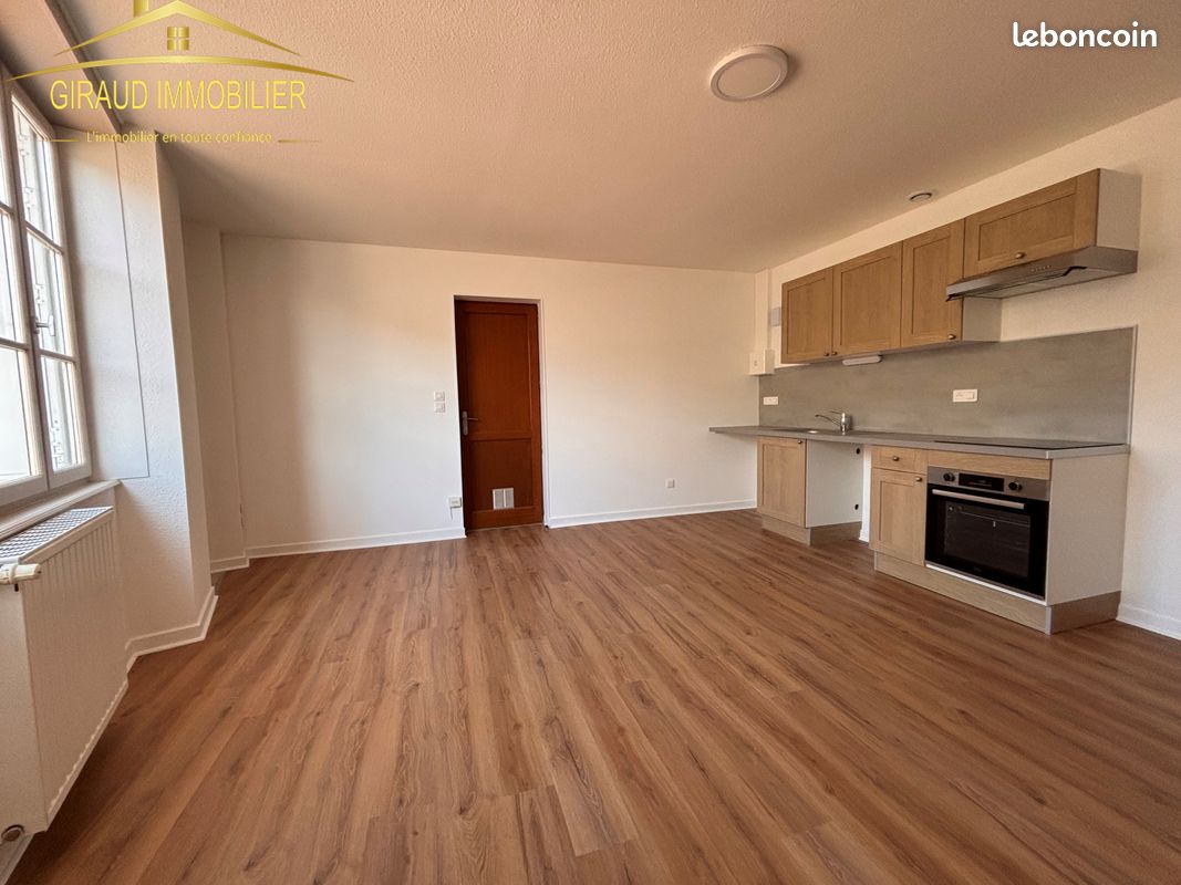 Appartement 1 pièce 36 m² · à Charlieu · 36 m² · 400 €/mois