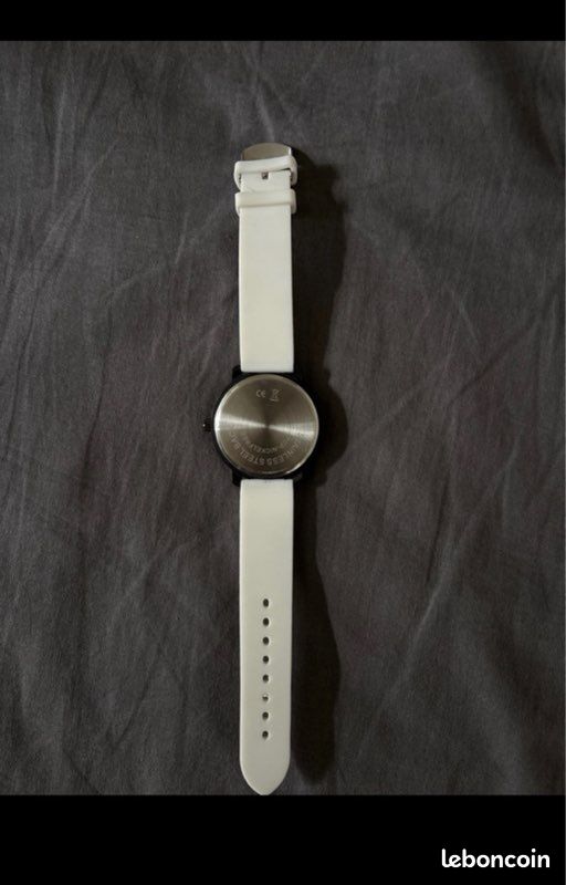 Montre blanche (image 5)