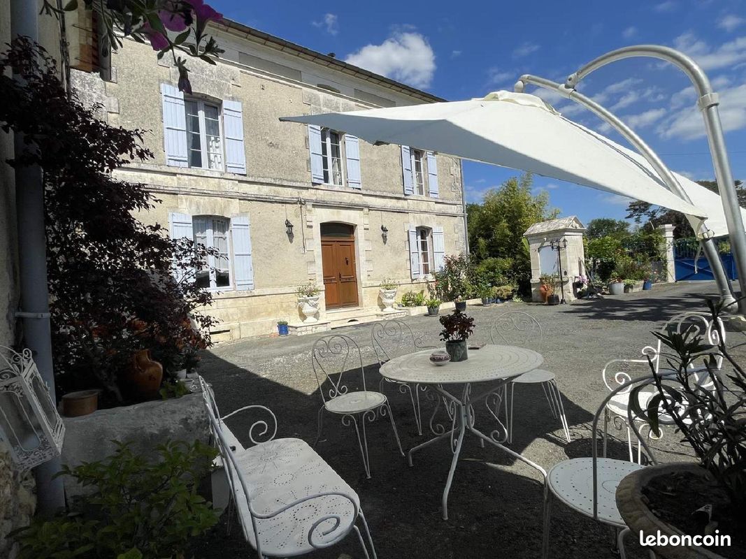 Maison 5 pièces 165 m² · à Villetoureix · 165 m² · 318 000 €