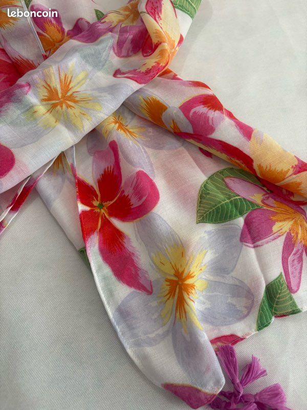 Foulard imprimé évasion (image 4)