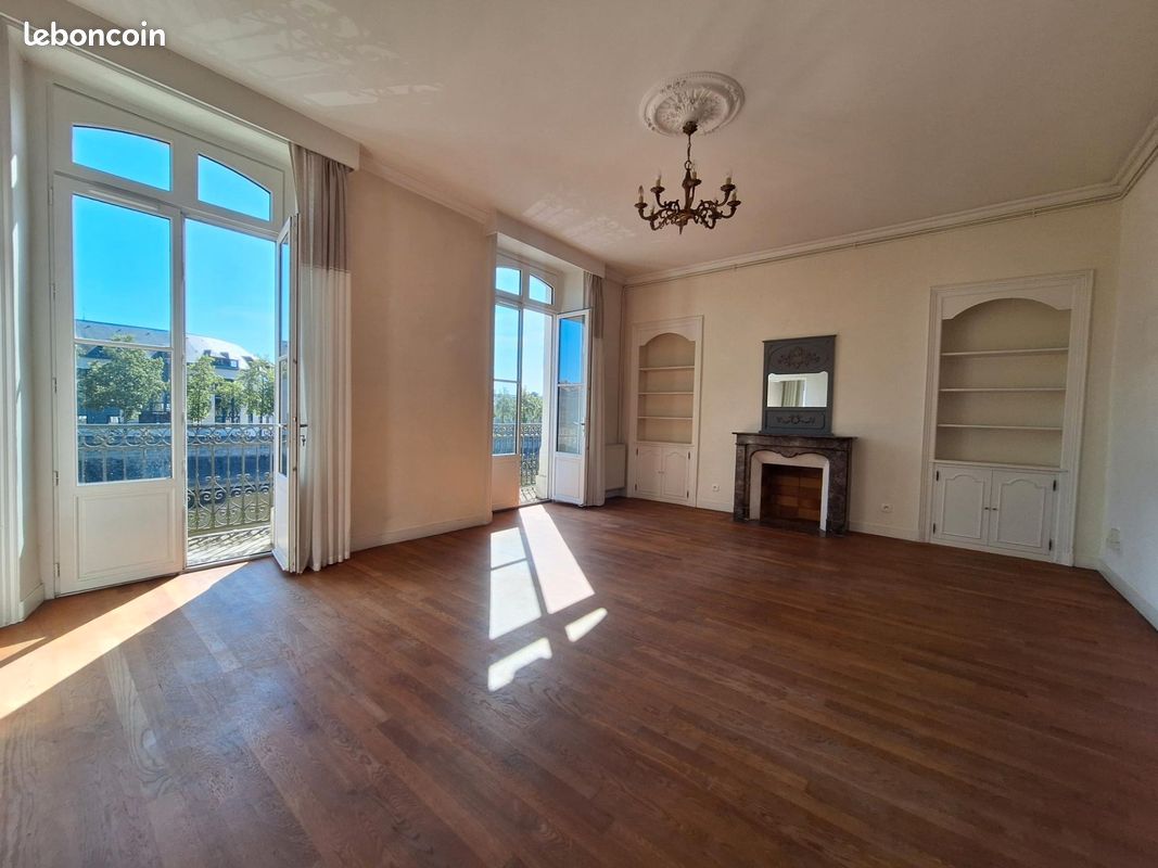 Appartement 5 pièces 105 m² · à Laval · 105 m² · 241 000 €