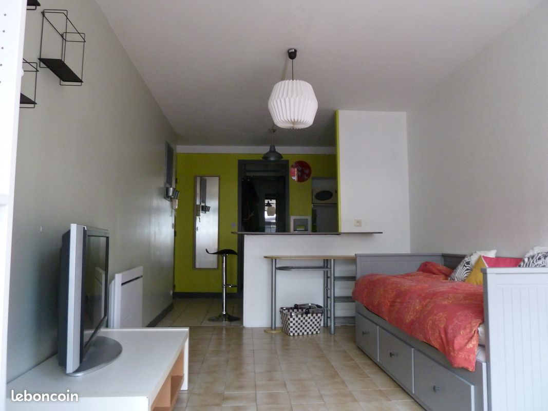 Appartement 1 pièce 28 m² · à Morlaix · 28 m² · 350 €