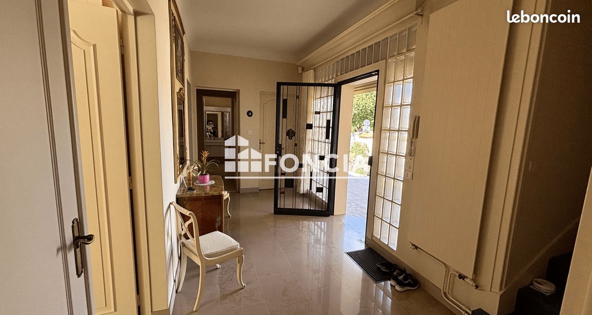 Maison 5 pièces 160 m² · à Niort · 160 m² · 399 400 €