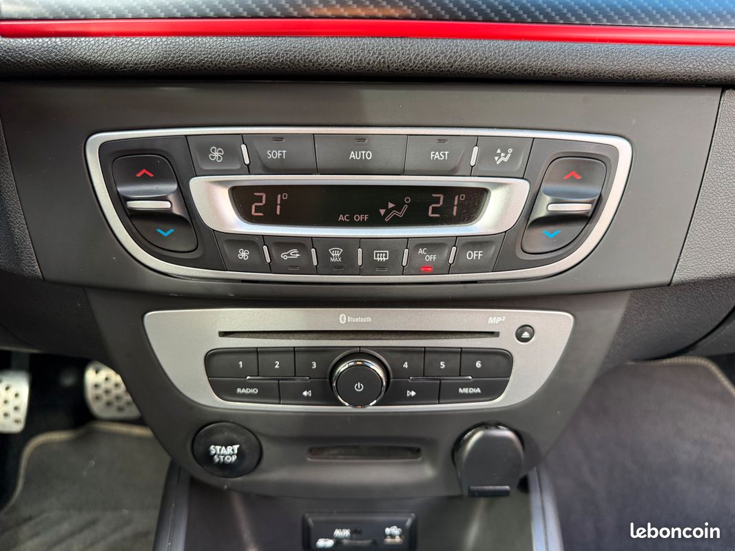 Renault Megane 3 (III) RS 275 CUP/ RECARO (image 12)