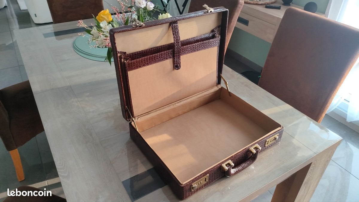 Ancienne Malette En Cuir (Style Croco?) Vintage Marron - Collection Déco Ou Bureau