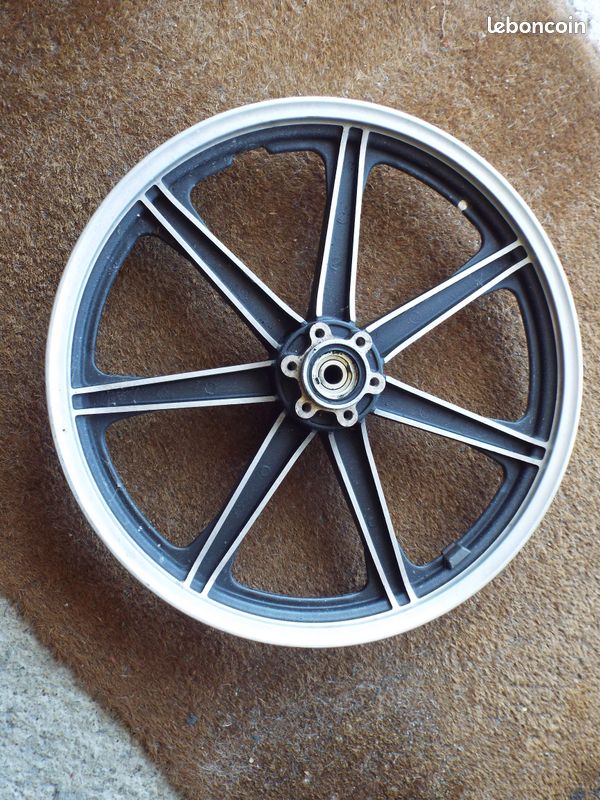 Jante alu yamaha pour série xs (image 2)