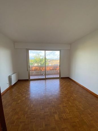 Appartement a louer  - 6 pièce(s) - 129 m2 - Surfyn