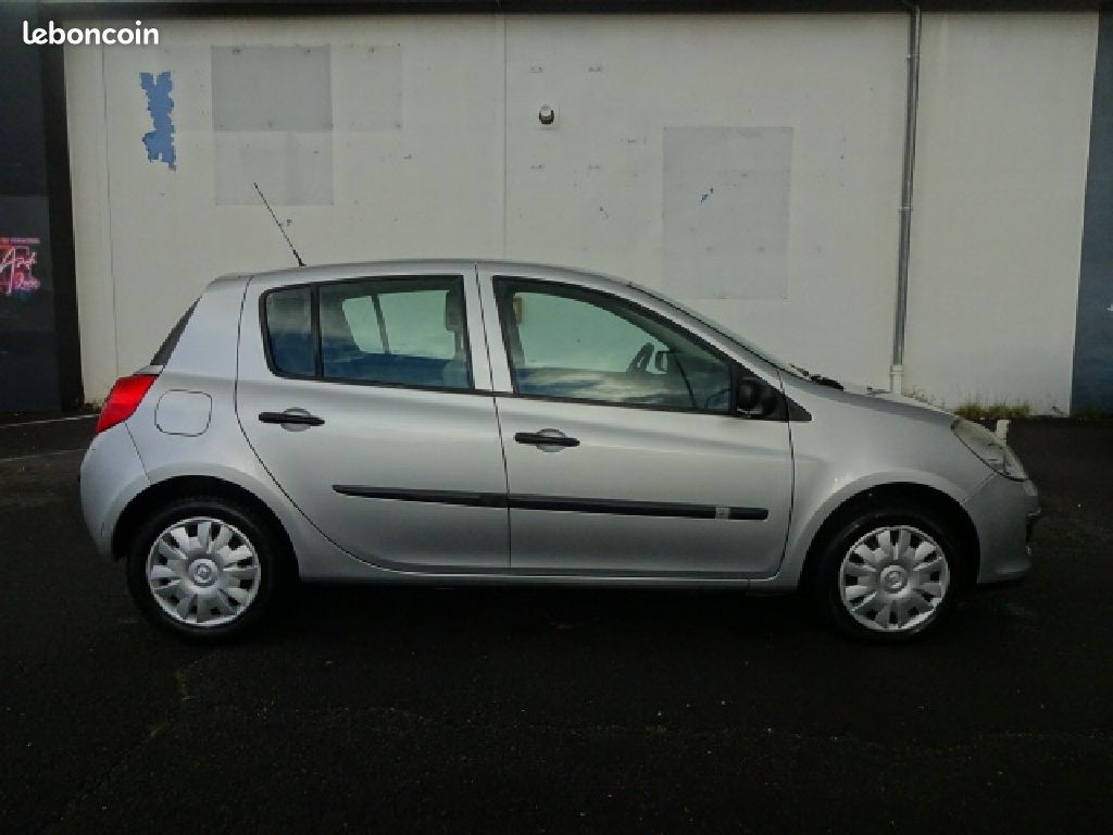 Renault Clio III 1.4 16v Expression