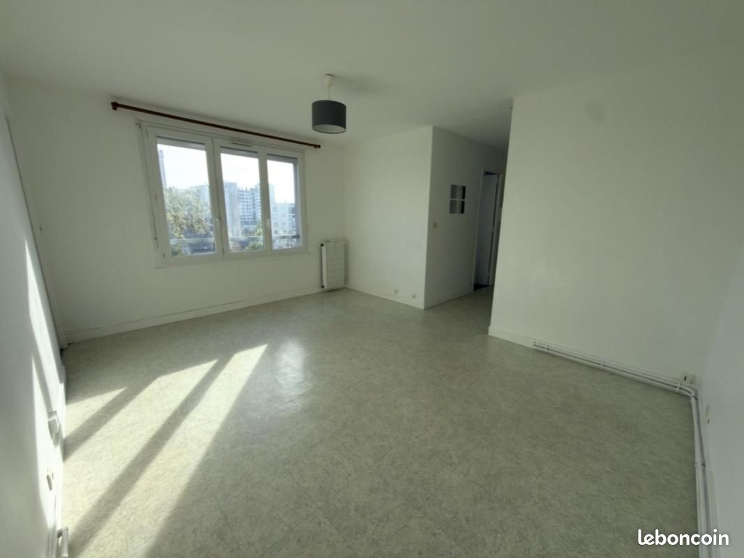 Appartement 1 pièce 30 m² · à Orléans · 30 m² · 523 €/mois