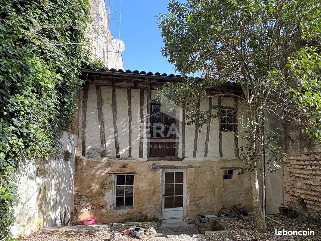 Maison 5 pièces 131 m² · à Sainte-Foy-la-Grande · 131 m² · 60 000 €