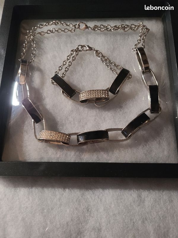 Parure ras du cou et bracelet en acier inoxydable, Jean Delatour