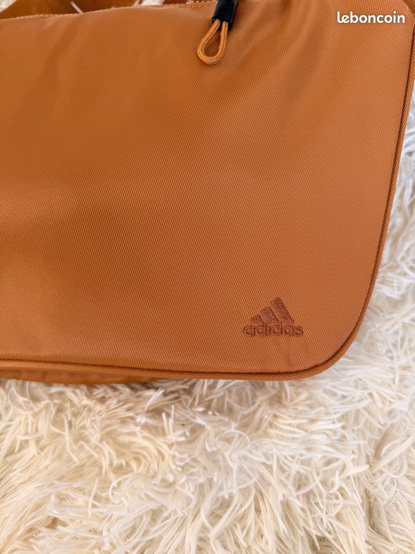 Adidas Ivy Park sac banane oversized (image 5)