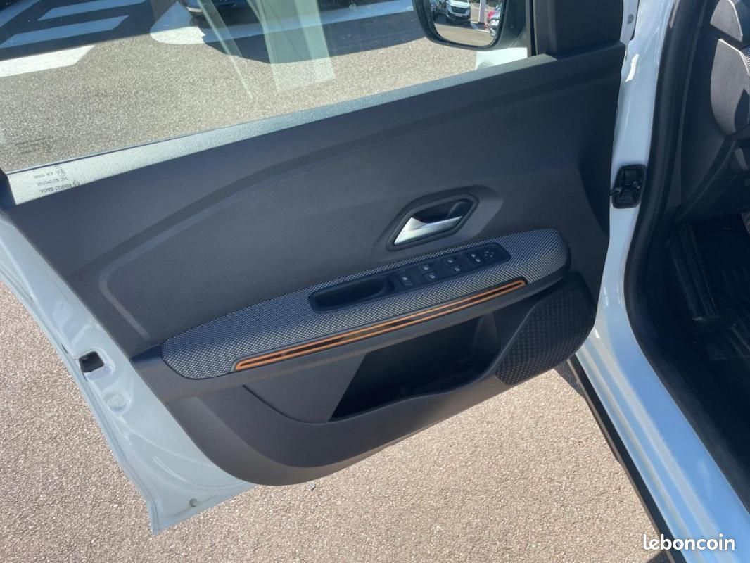Dacia Sandero ECO-G 100 Stepway Confort - GARANTIE 12 MOIS OU PLUS (image 11)