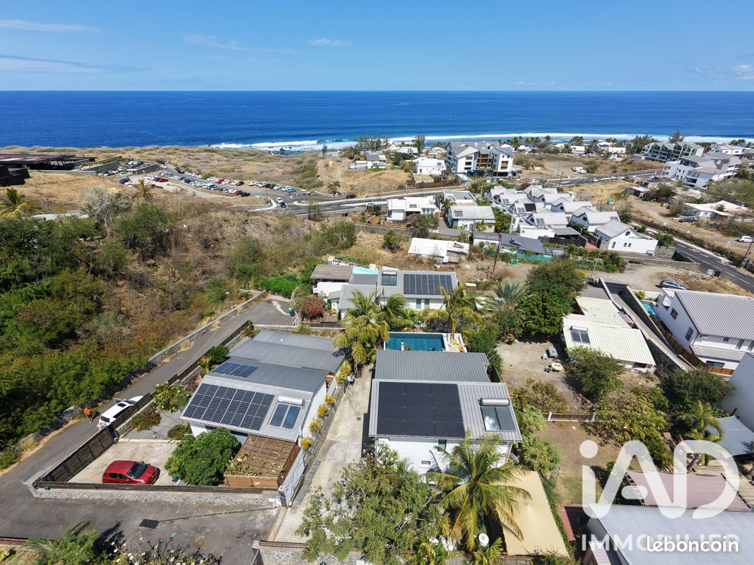 Maison 6 pièces 152 m² · aux Trois-Bassins · 152 m² · 840 000 €