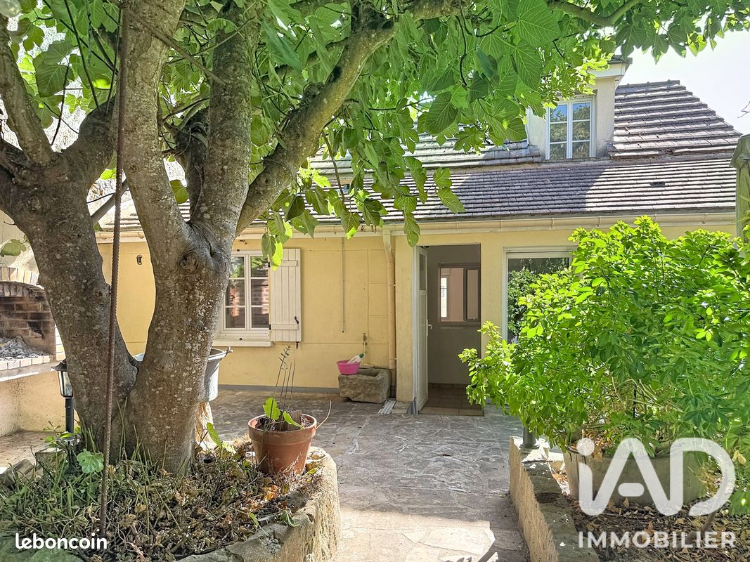 Maison 5 pièces 106 m² · à Valence-en-Brie · 106 m² · 235 000 €