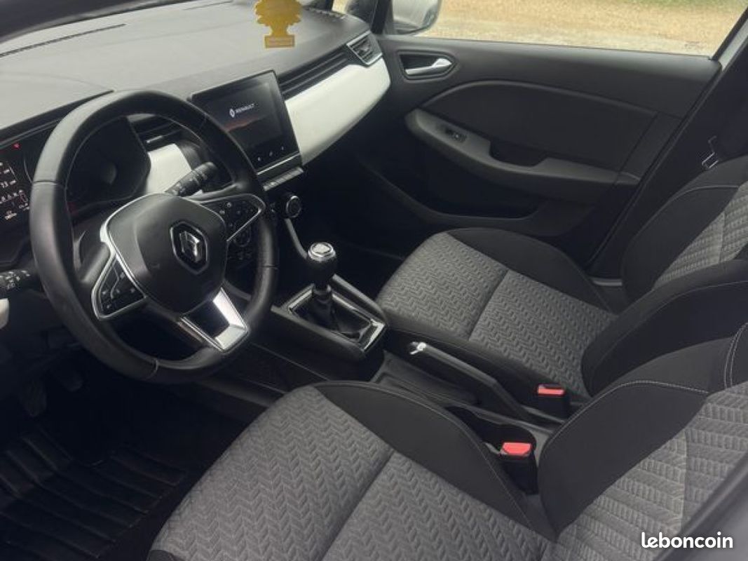Renault clio v tce 90cv premiere main evolution (image 5)