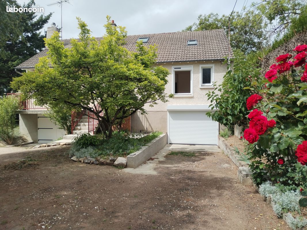 Maison 6 pièces 160 m² · à Amilly · 160 m² · 1 500 €/mois
