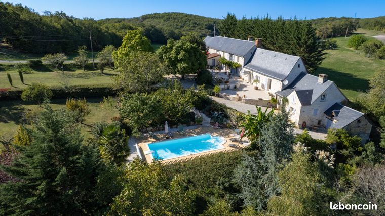 Maison 12 pièces 304 m²