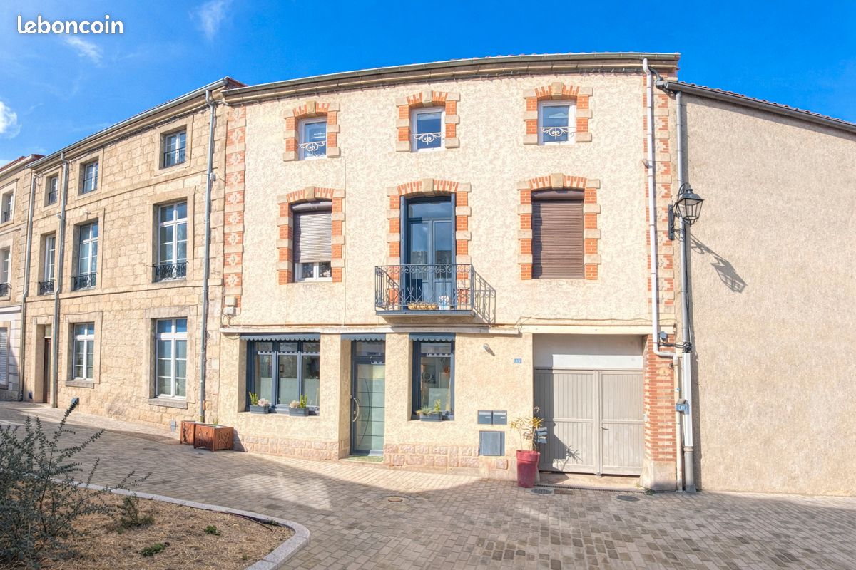 Appartement 3 pièces 70 m² · à Saint-Marcellin-en-Forez · 70 m² · 135 000 €