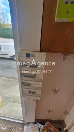 https://img.leboncoin.fr/api/v1/lbcpb1/images/58/0d/9e/580d9e8a1a82a8332f40e416cdf503ebdbc80a31.jpg?rule=ad-image