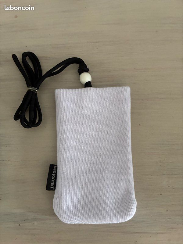 Chaussette protection téléphone (image 4)
