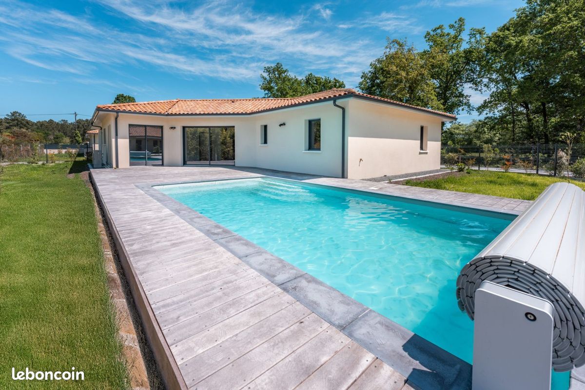Terrain à bâtir de 945 m² à LA SAUVE (33) · 137 000 €