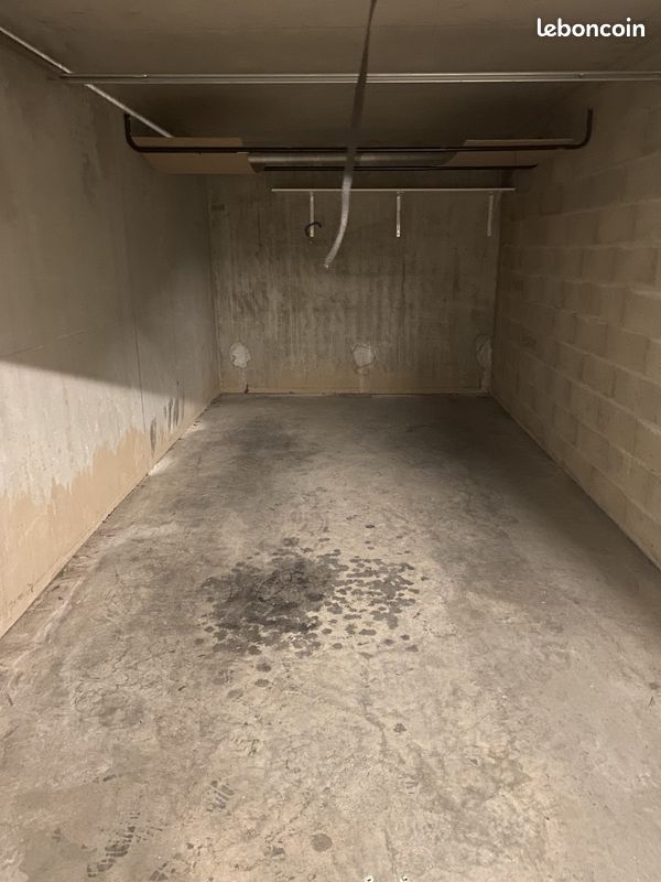 Parking 15 m² · à Lyon · 15 m² · 80 €/mois