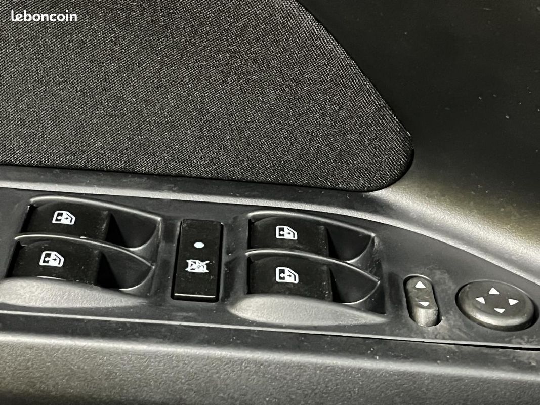 FIAT TIPO 1.5 FireFly Turbo - 130cv - BV DCT Mild Hybrid CROSS 2025 (image 6)