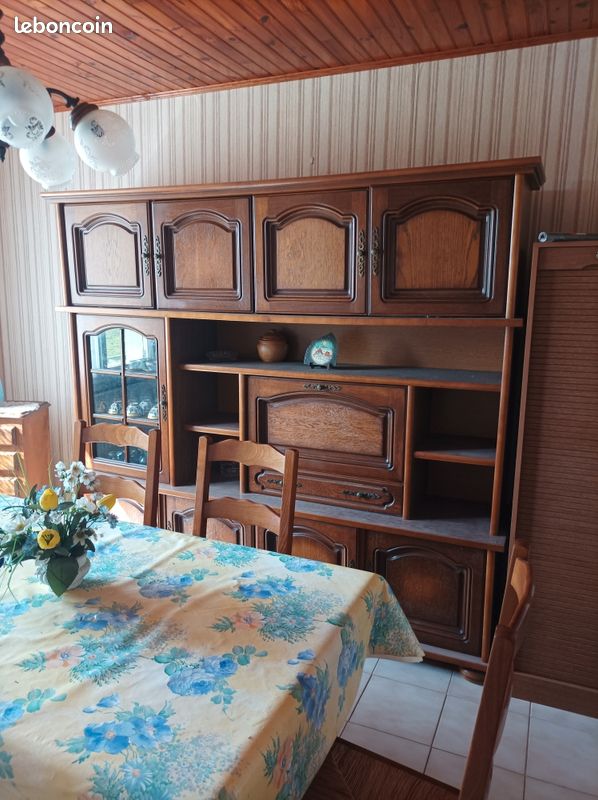 Vend meuble rangement table et chaises (image 1)